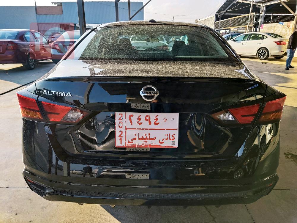 نيسان ألتيما